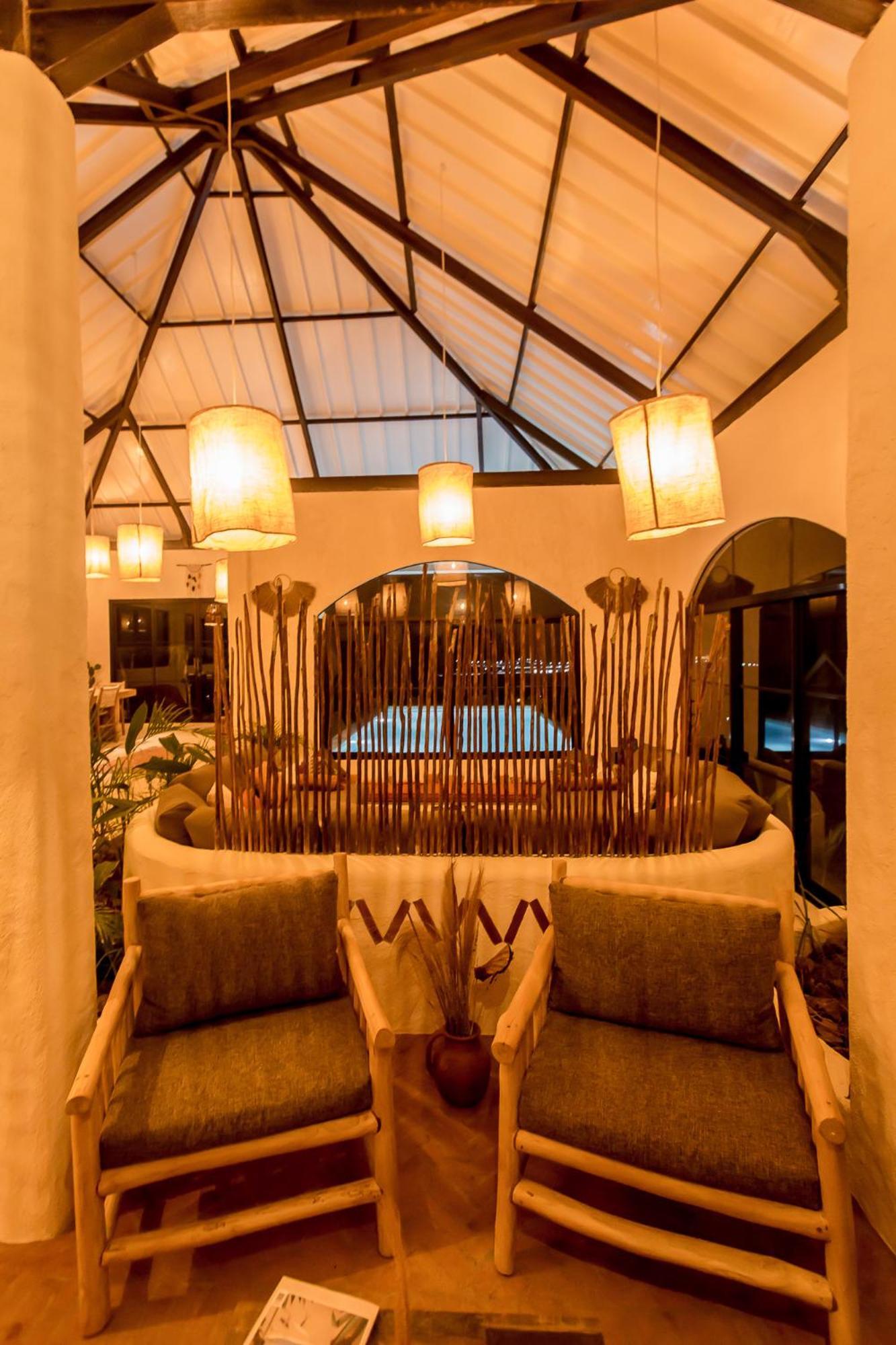 Drop In Surf Lodge Kuta  Luaran gambar